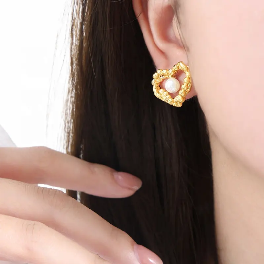 Demina Pearl Heart Earrings