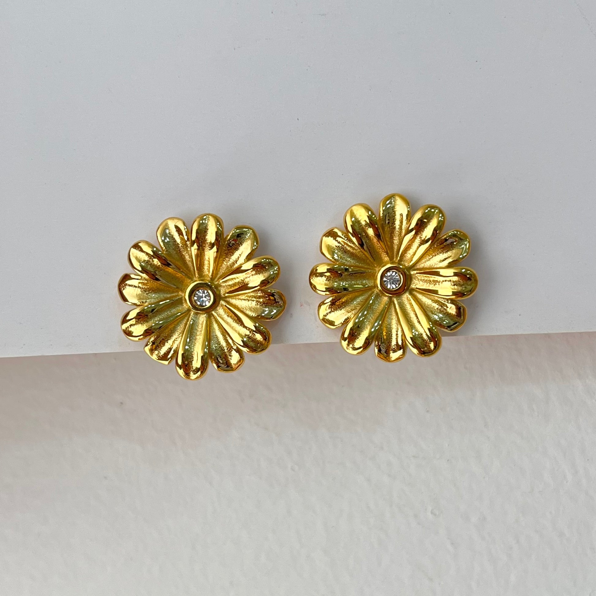 Juliet Flower Gold Studs