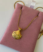 Ferry Shell Gold Necklace