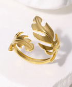 Guiri Leaf Gold Ring