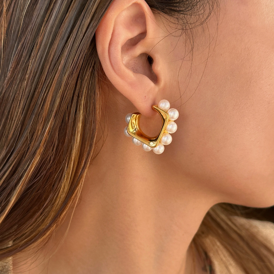 Squara Pearl Box Hoops