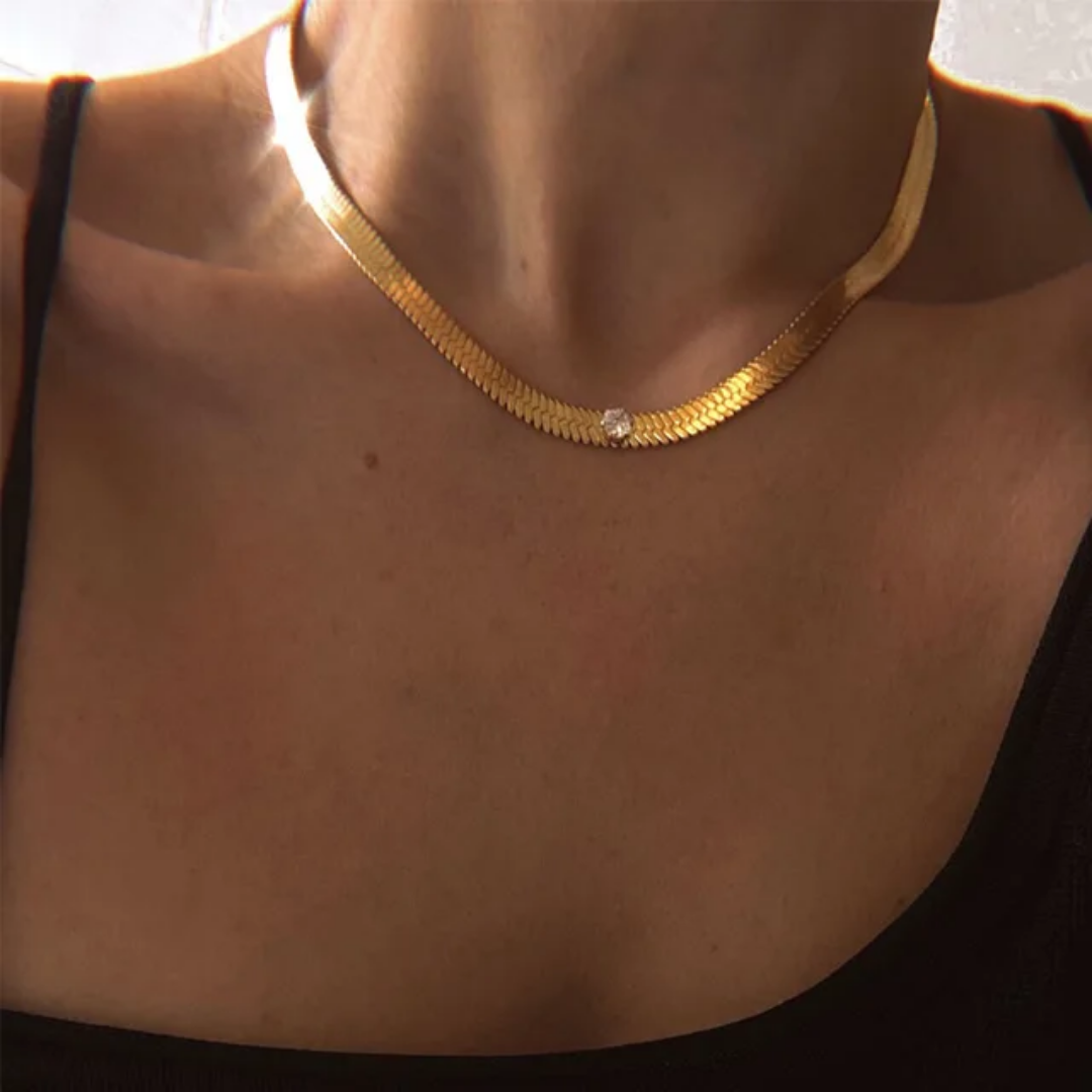 Solo Diamond Snake Necklace