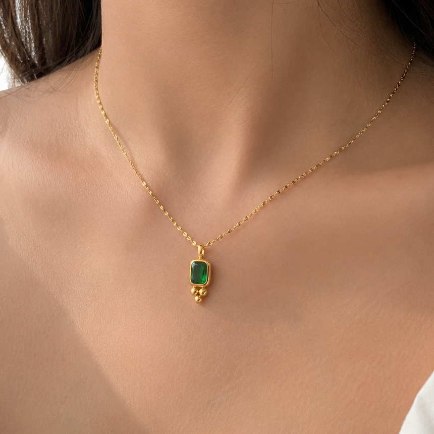 Jenli Emerald Dainty Necklace