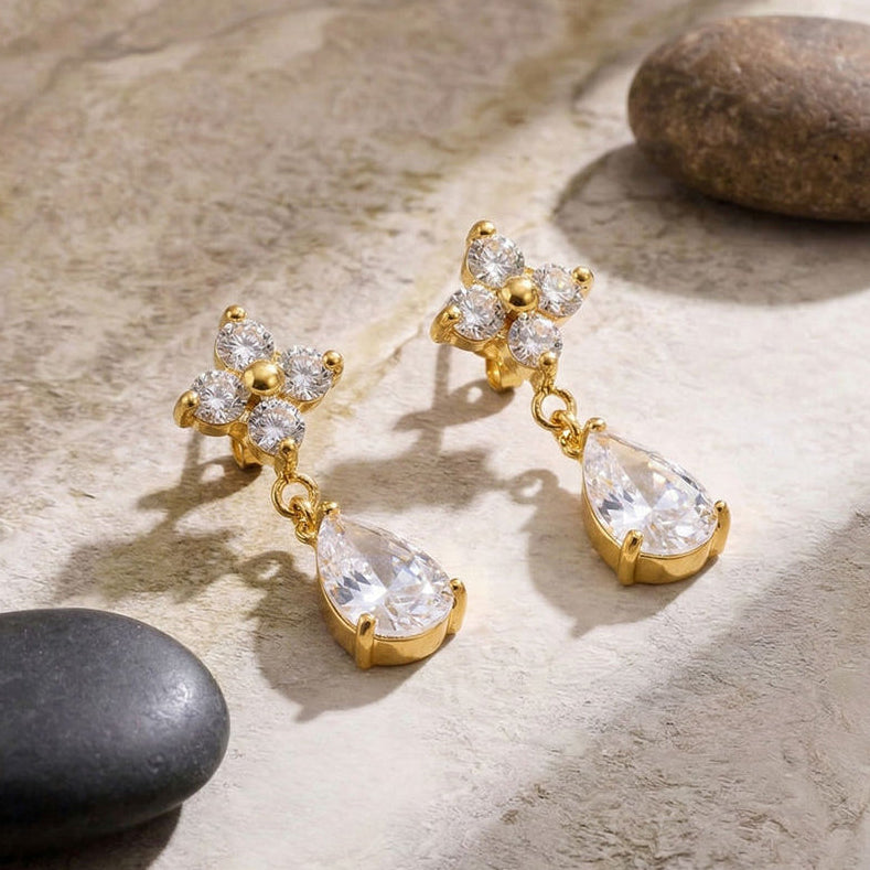 Ilora Flower Diamond Earrings✨