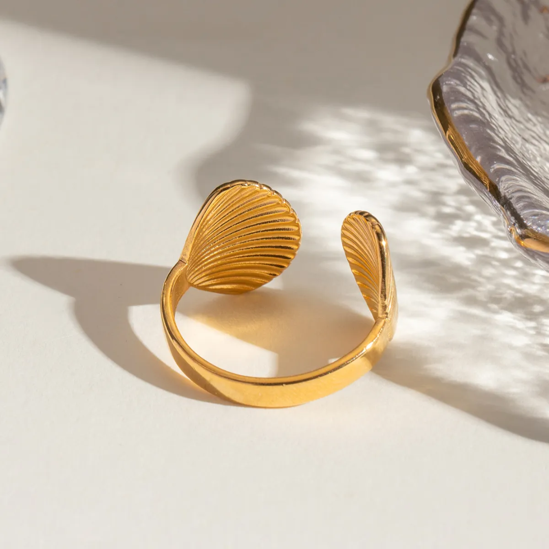 Double Shell Gold Ring