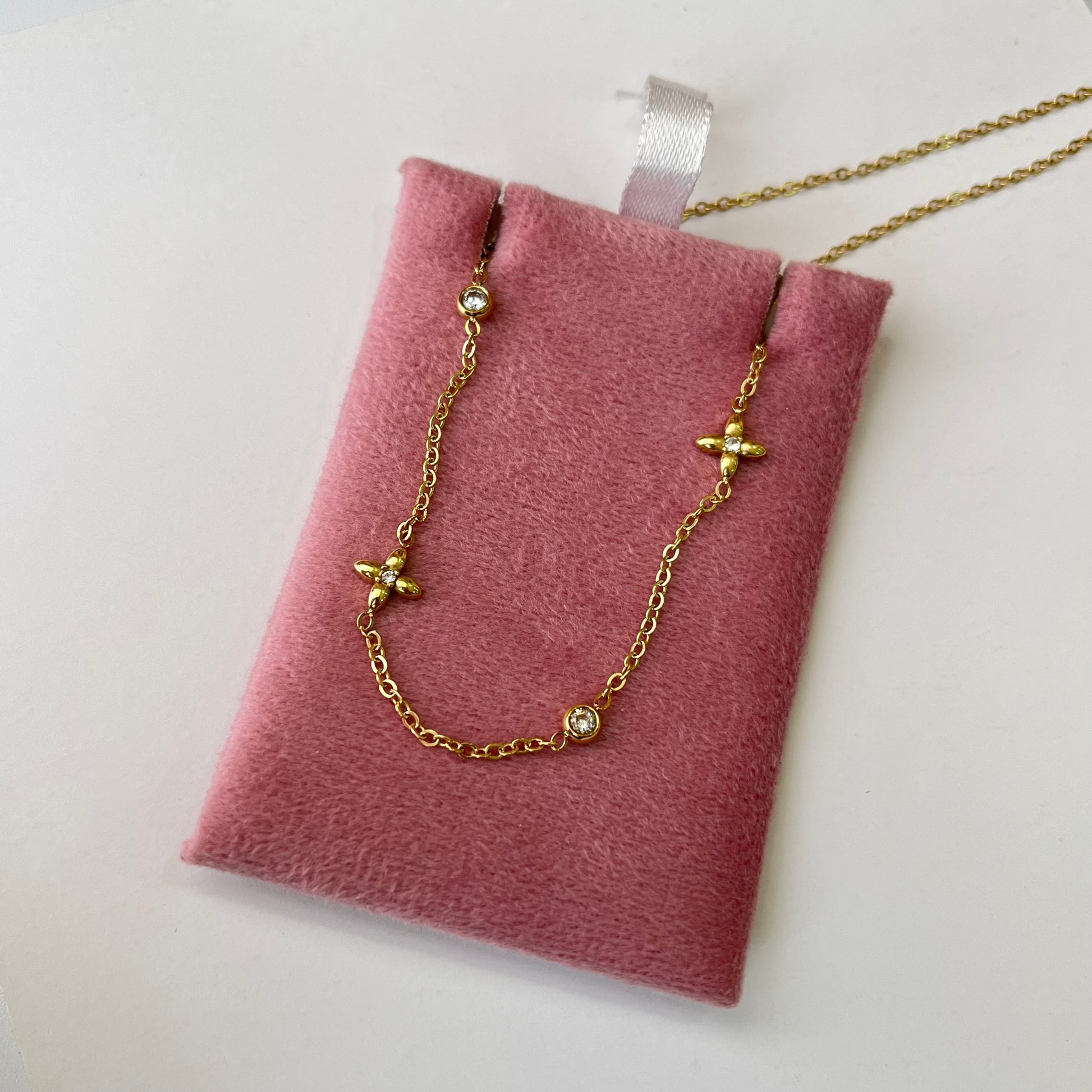 Lighty Star Dainty Necklace
