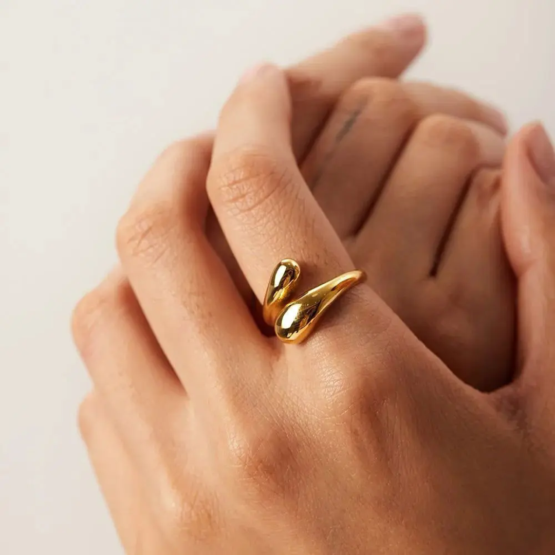 Orlina Twisted Gold Ring