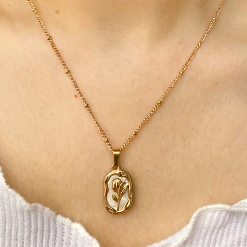 Rosiwine Gold Necklace