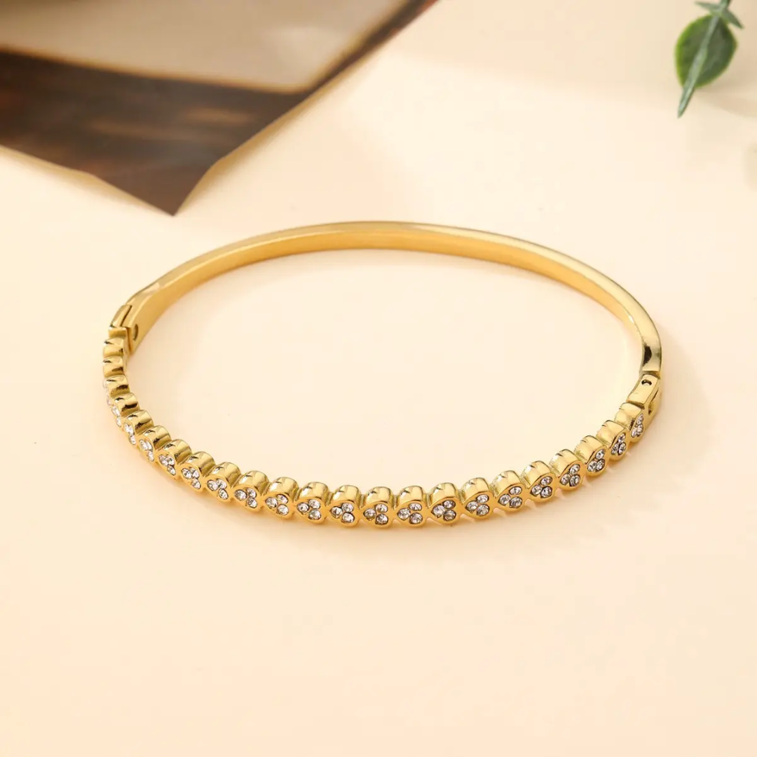 Tiney Heart Dainty Cuff