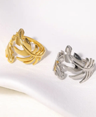 Guiri Leaf Gold Ring