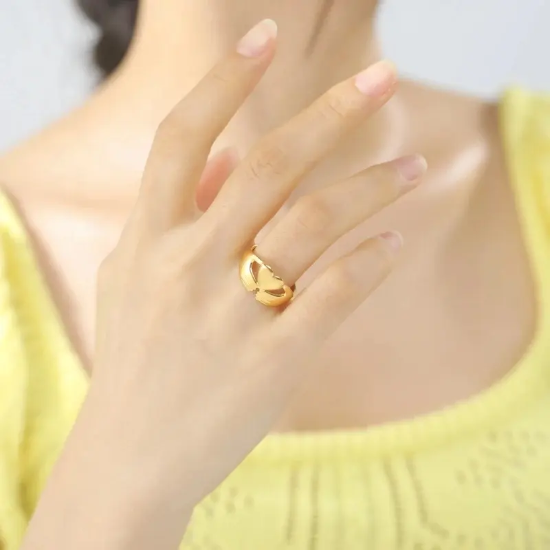 Hugging Heart Gold Ring