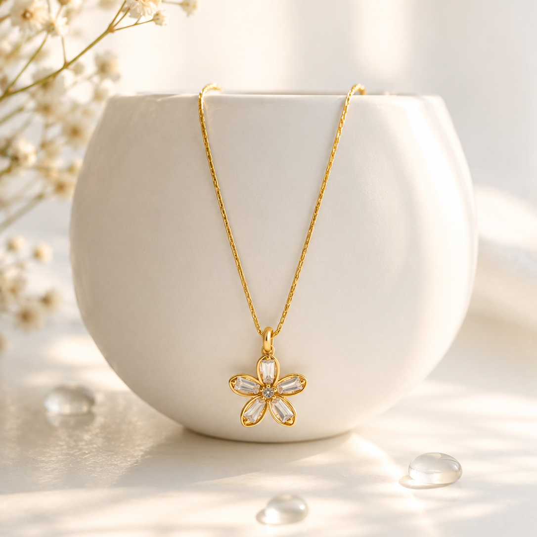 Mery Flower Diamond Necklace