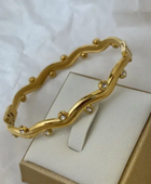 Evaki Wave Gold Cuff✨