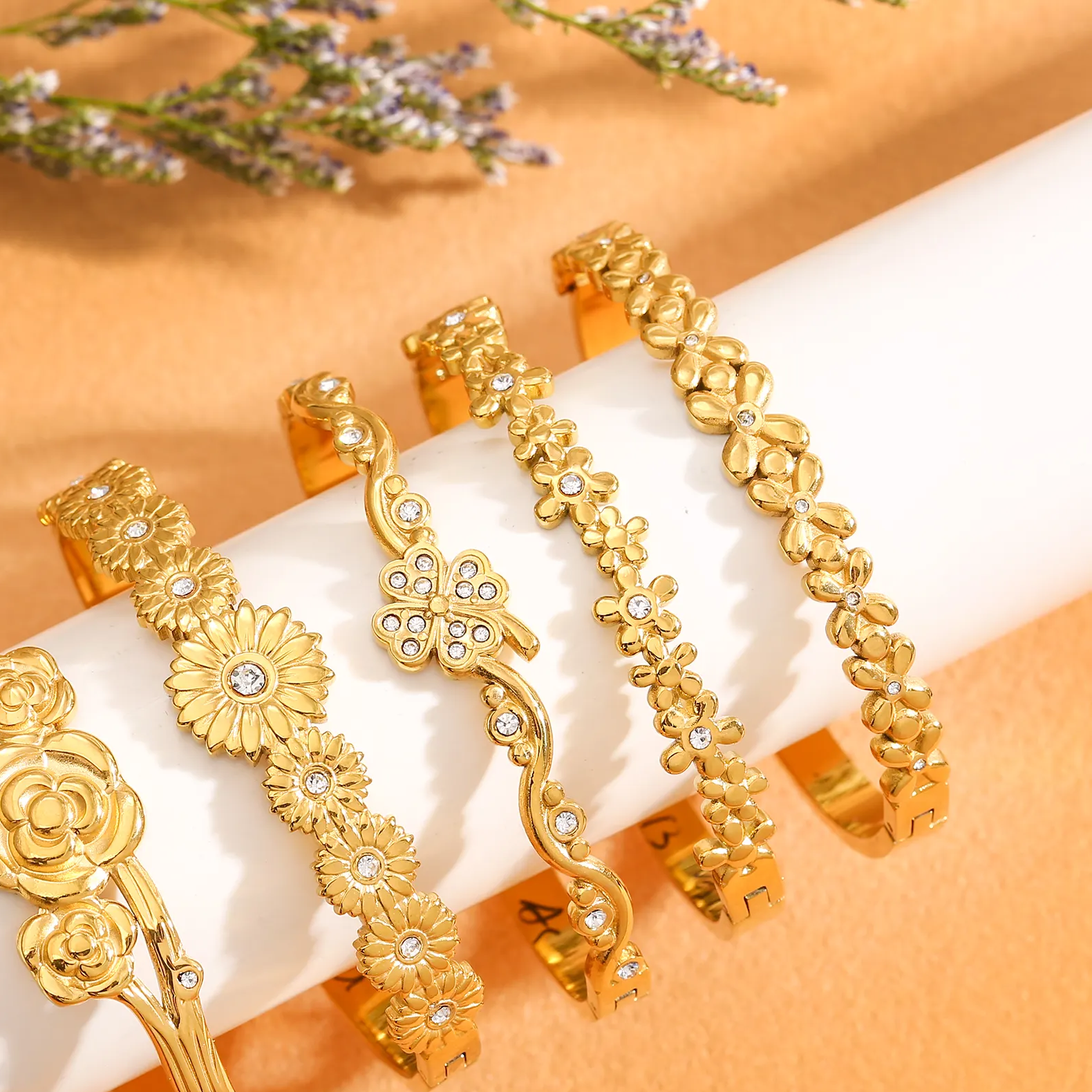 Visi Flowers Gold Cuff