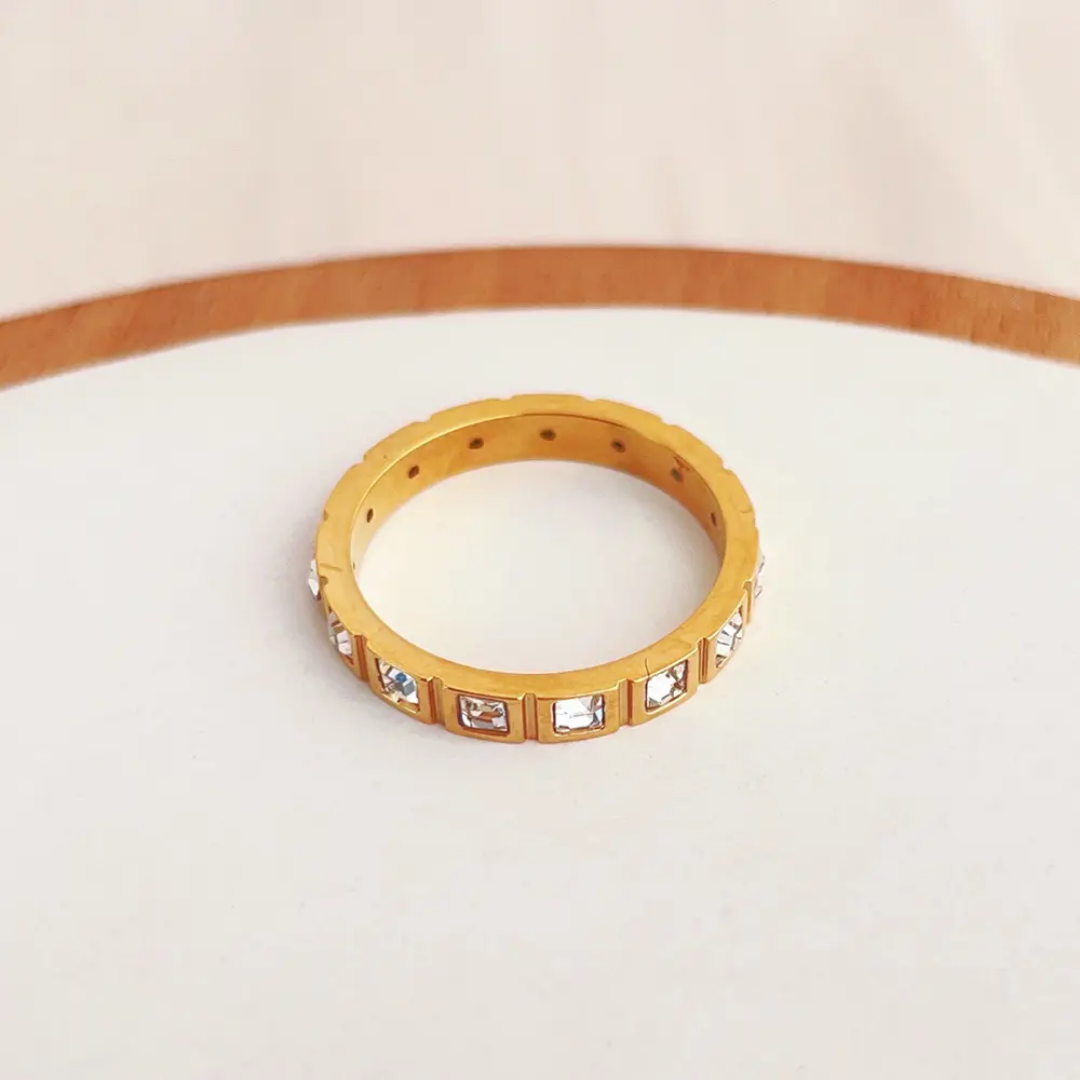 Tipsy Diamond Band Ring✨❤️