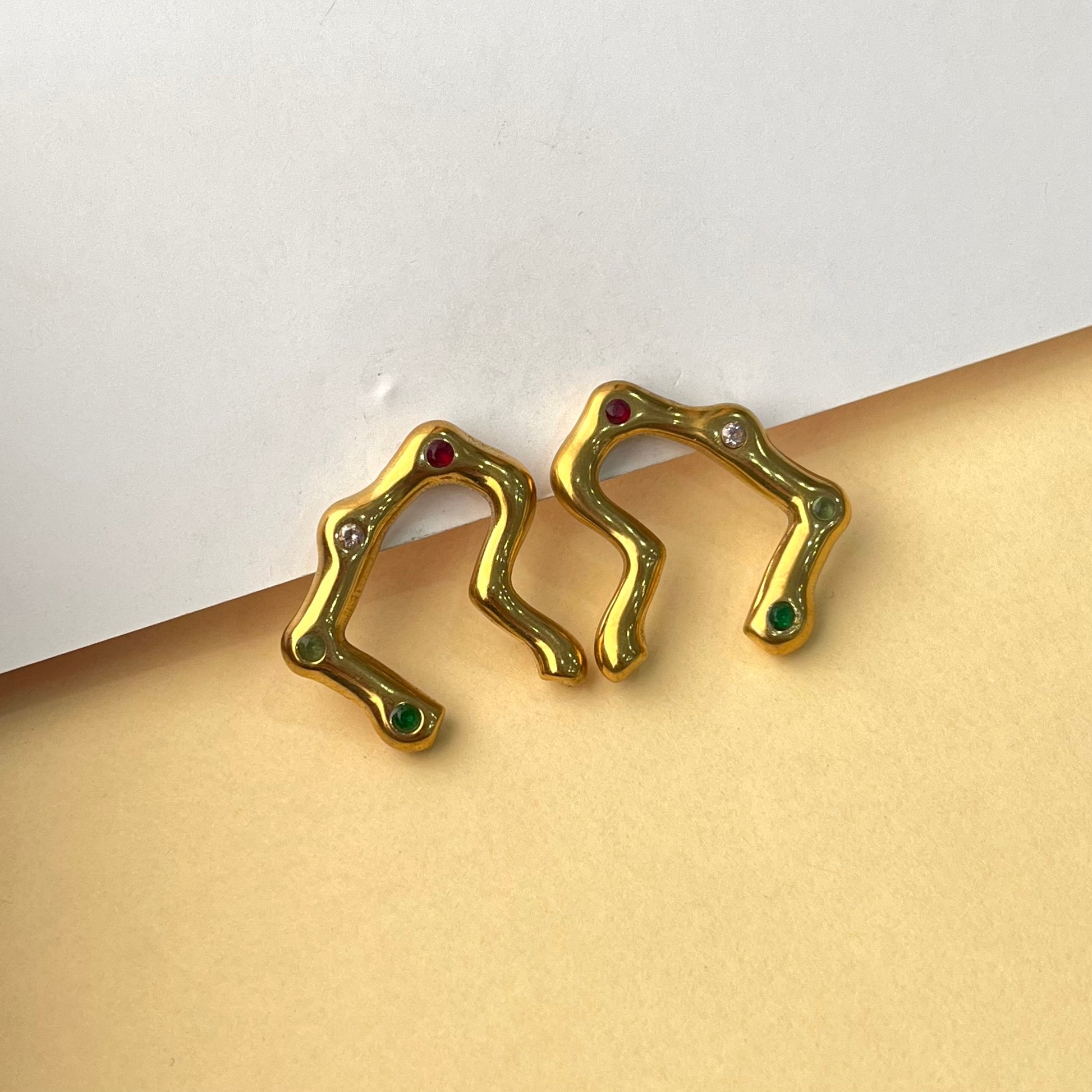 Genie Heart Hollow Earrings