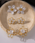 Lavendi Pearl Flower Earrings