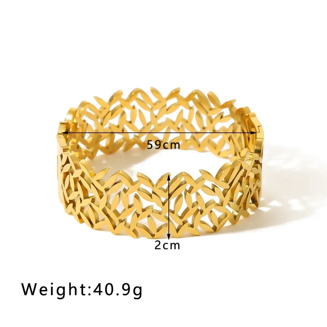 Ausil Statement Gold Cuff✨