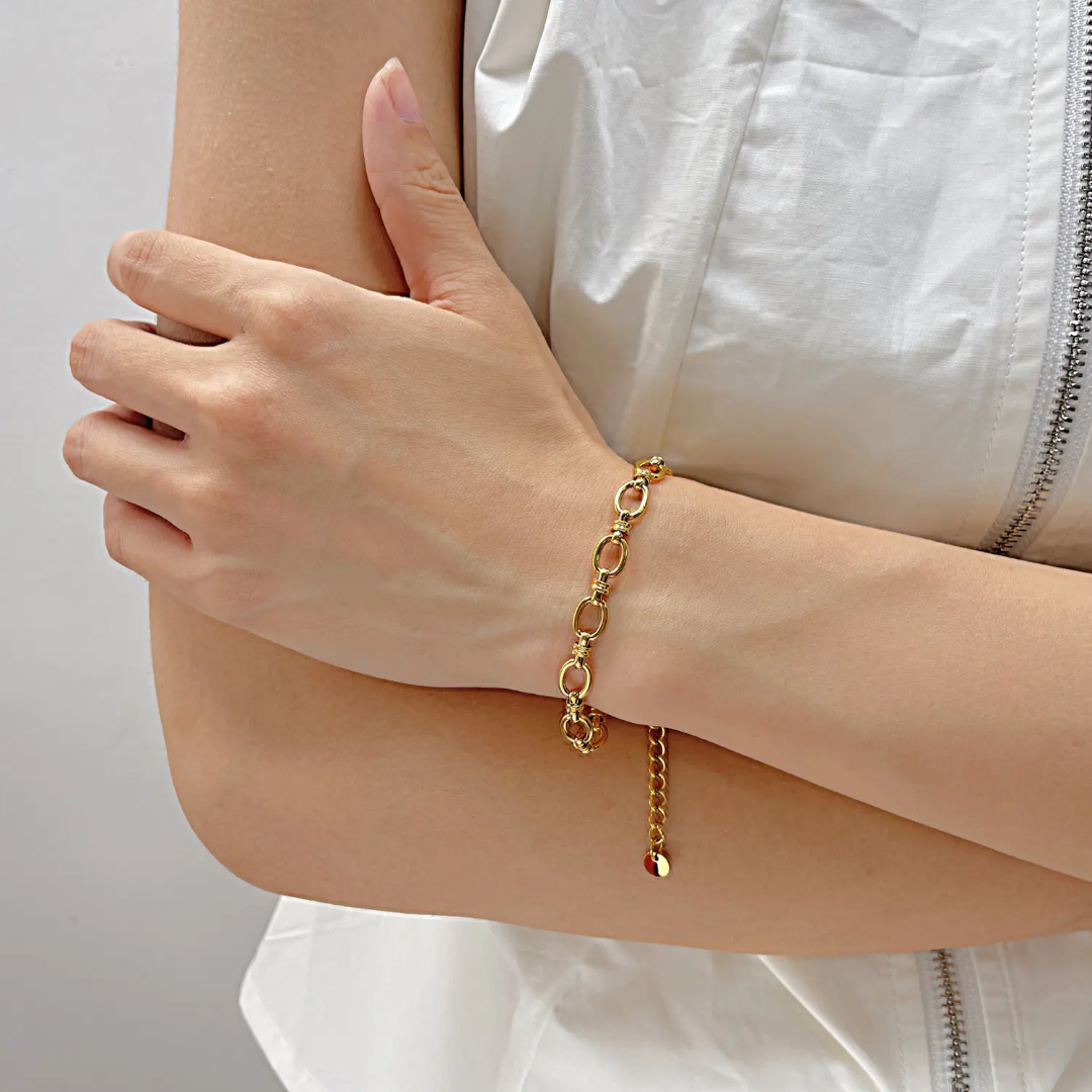 Abelli Linked Gold Bracelet✨
