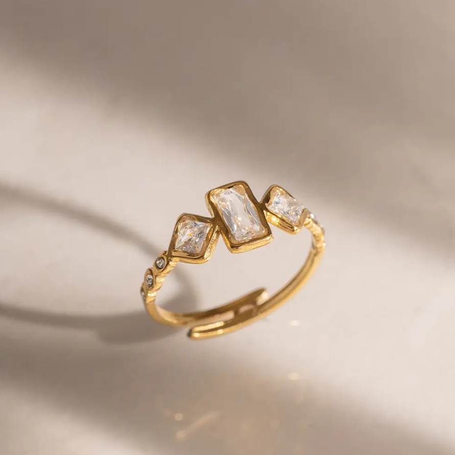Charmi Solitaire Gold Ring