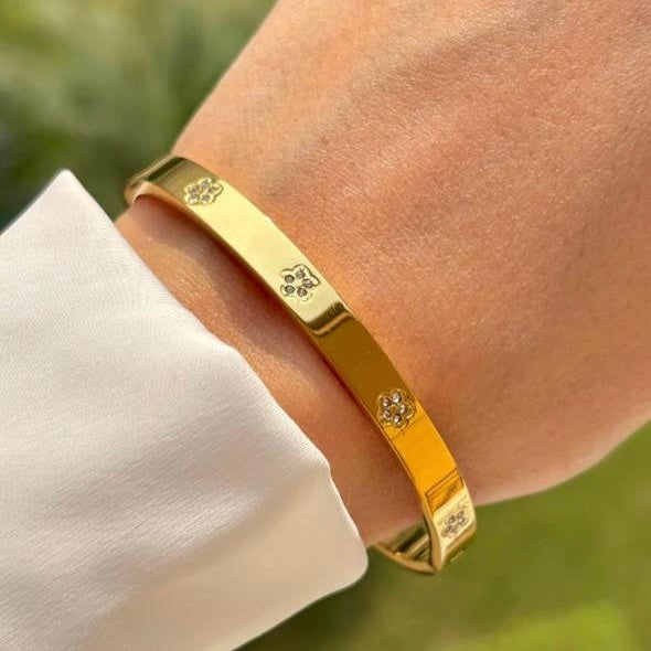 Siru Flower Gold Cuff