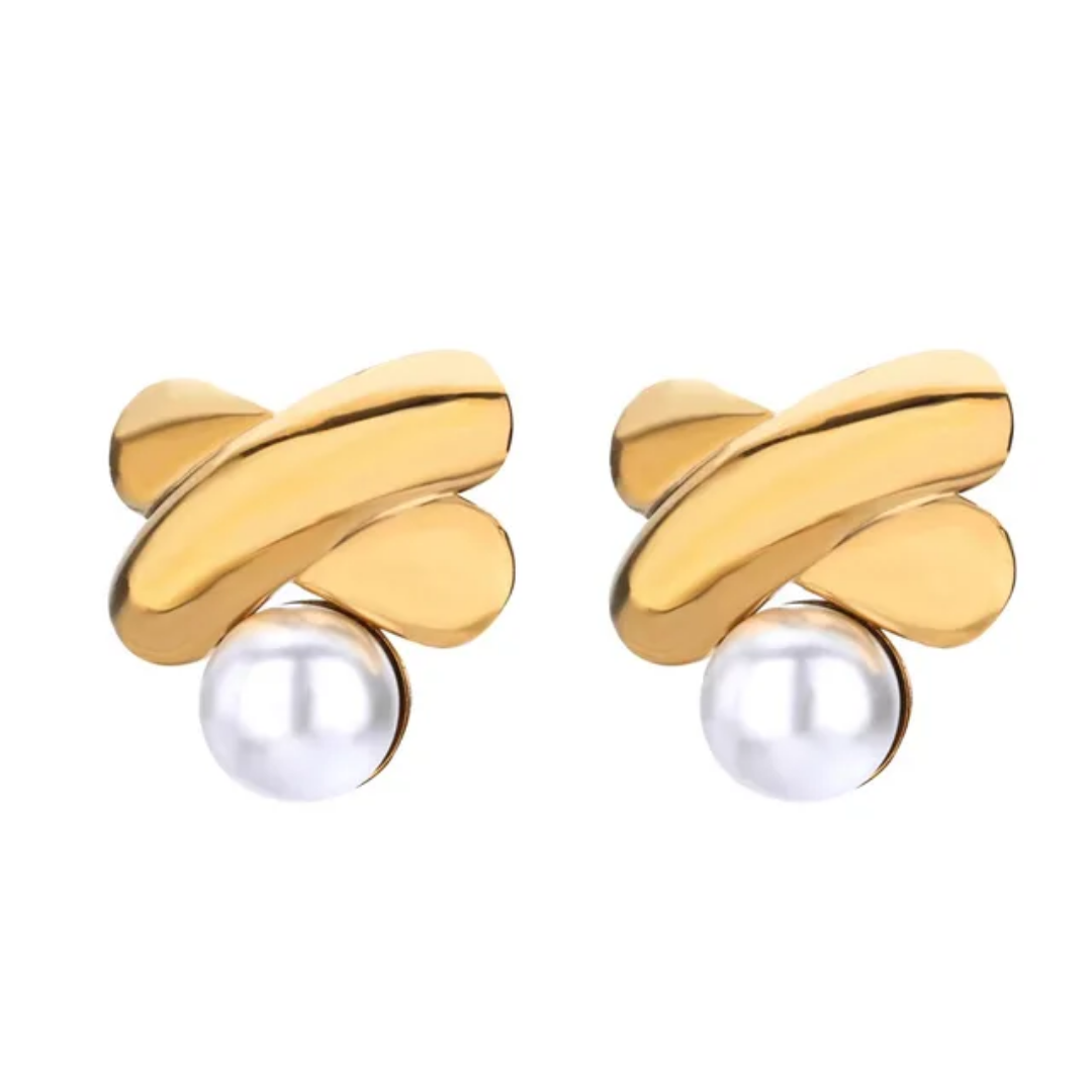 Olai Pearl Statement Studs