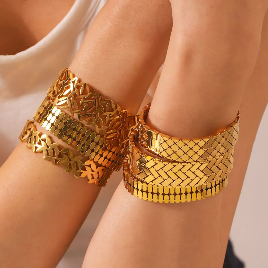 Ausil Statement Gold Cuff✨