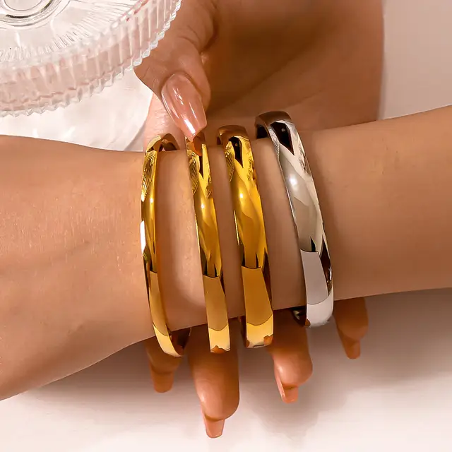 Dare To Be Gold Plain Cuffs