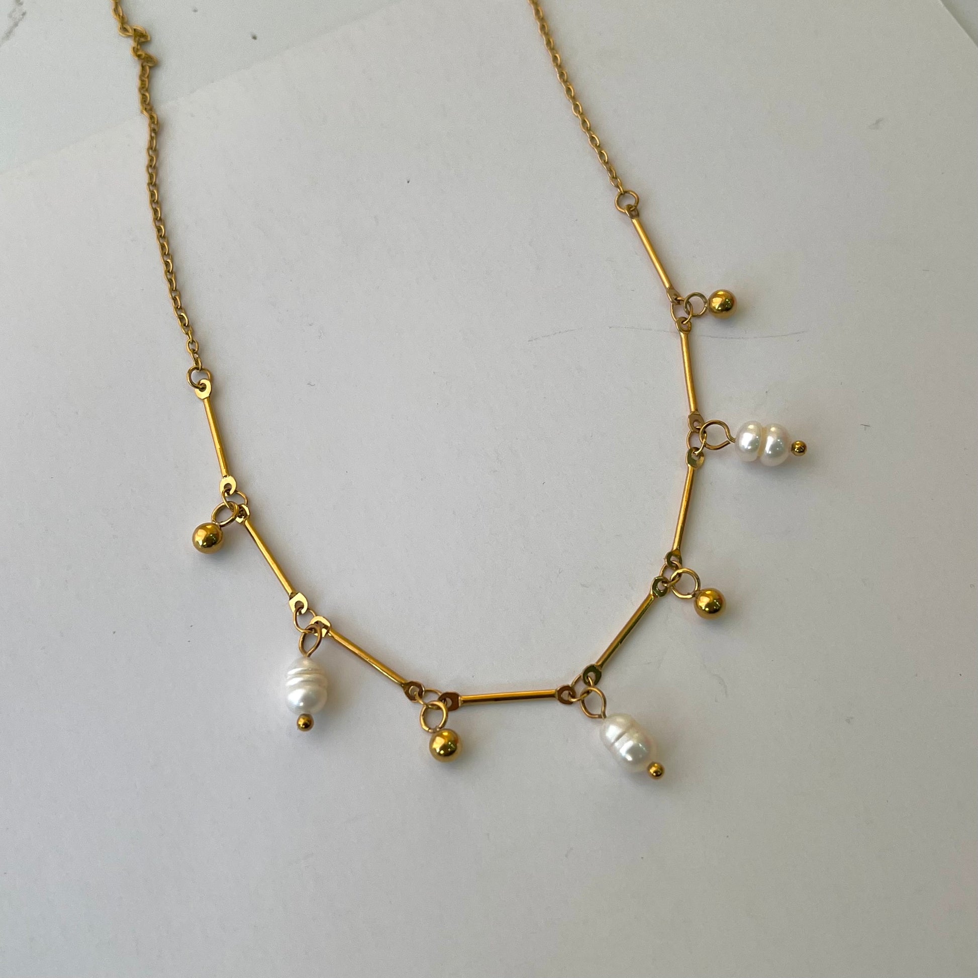 Ishani Pearl Hanging Necklace