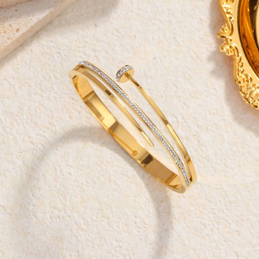 Wiara Nail Gold Cuff