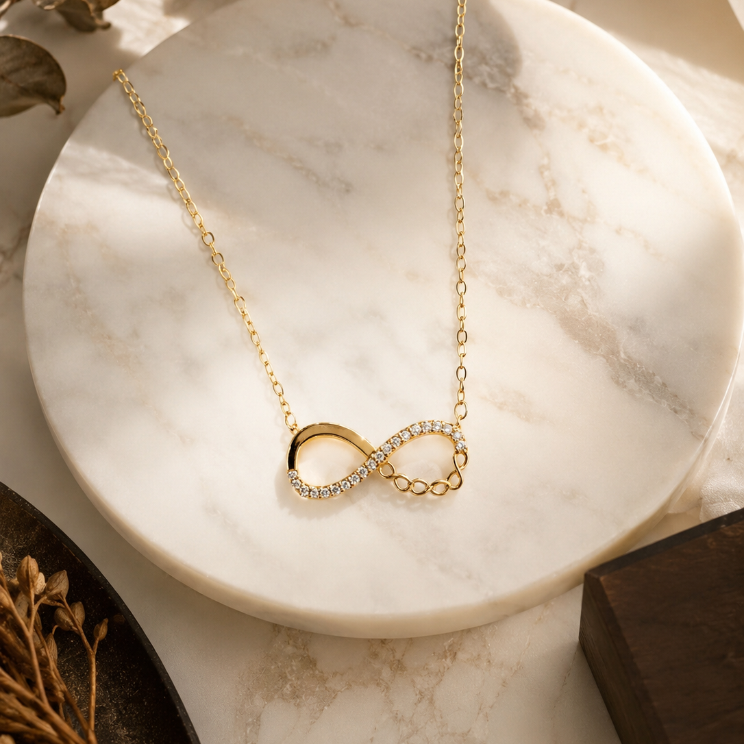 Zeri Infinity Diamond Necklace