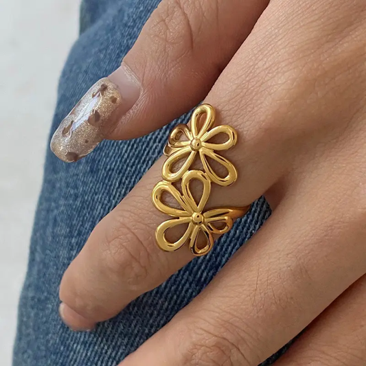 Wezi Flower Gold Ring