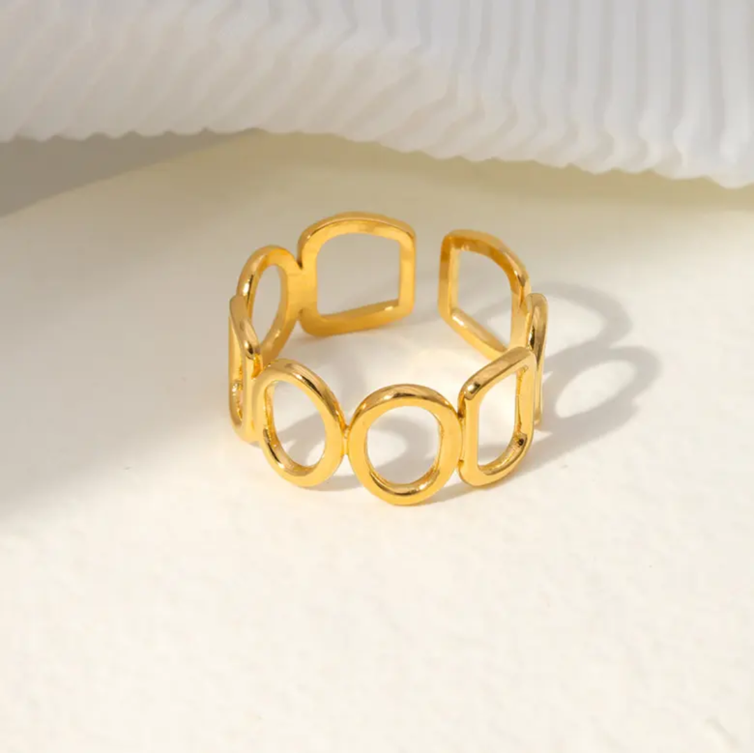 Nira Gold Ring