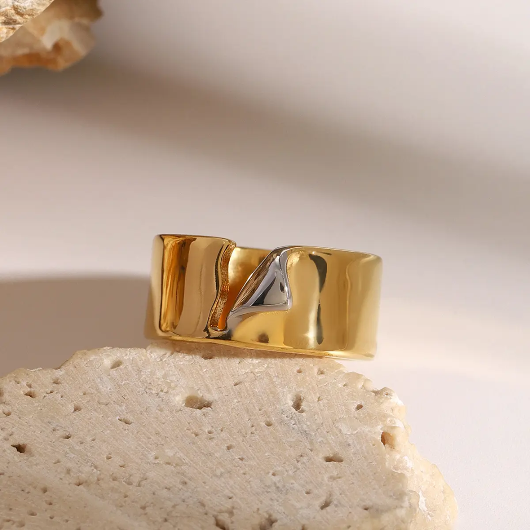 Piasi Statement Gold Ring