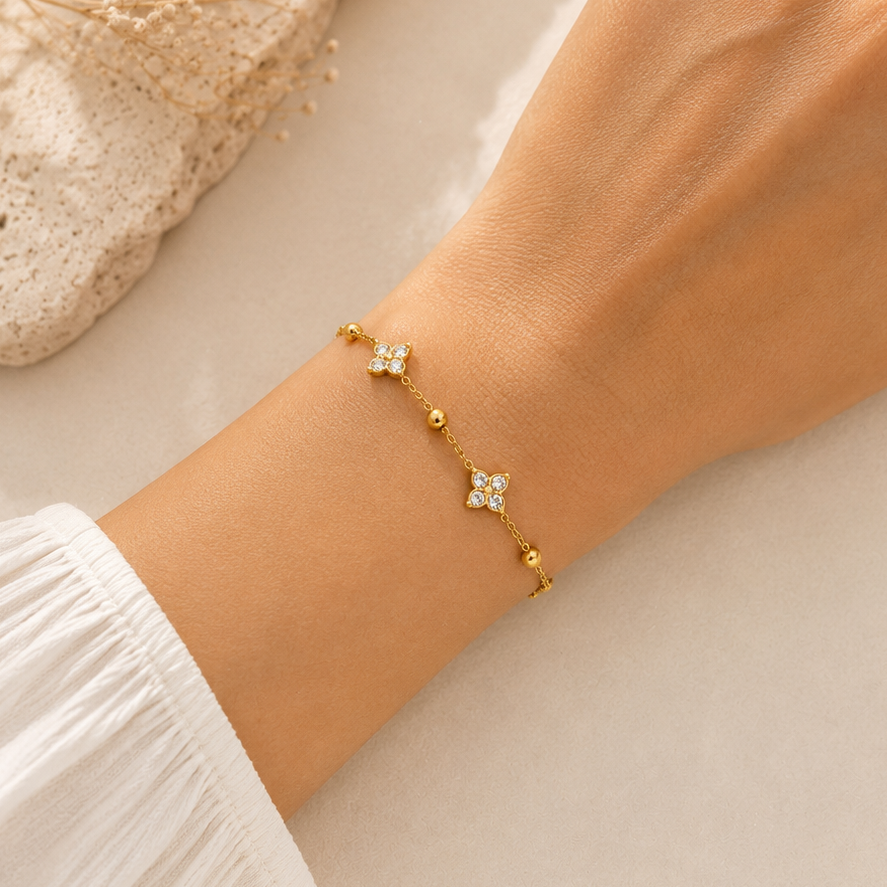 Tarini Clover Diamond Bracelet