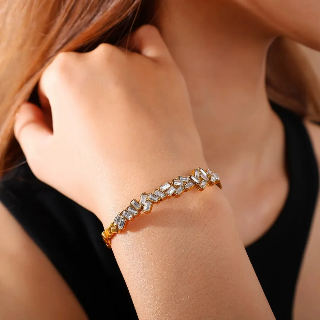 Toshi Diamond Gold Cuff✨