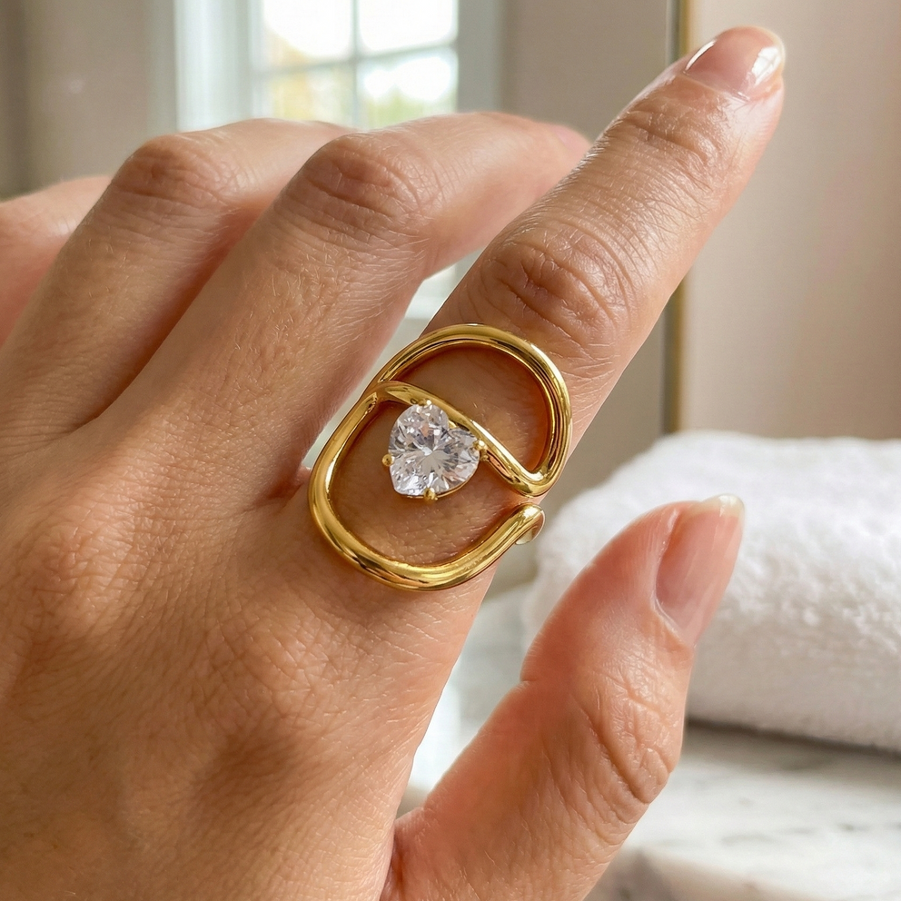 Besica Statement Heart Ring
