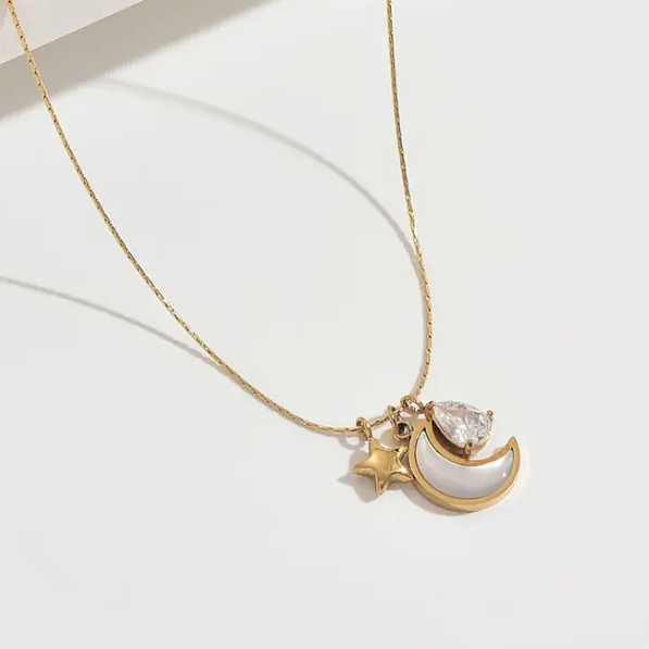 Dreamy White Moon Diamond Necklace
