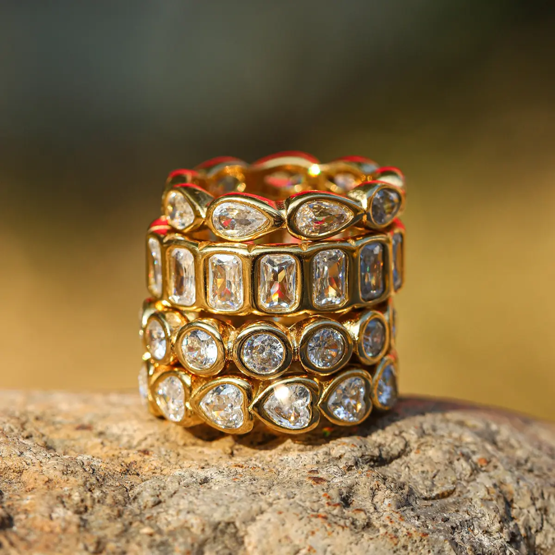 Zoya Crown Heart Gold Ring