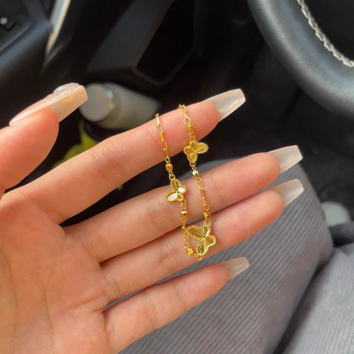 Piaci Butterfly Dainty Bracelet