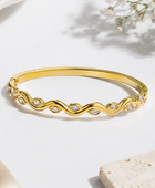 Veronica Wavy Diamond Cuff