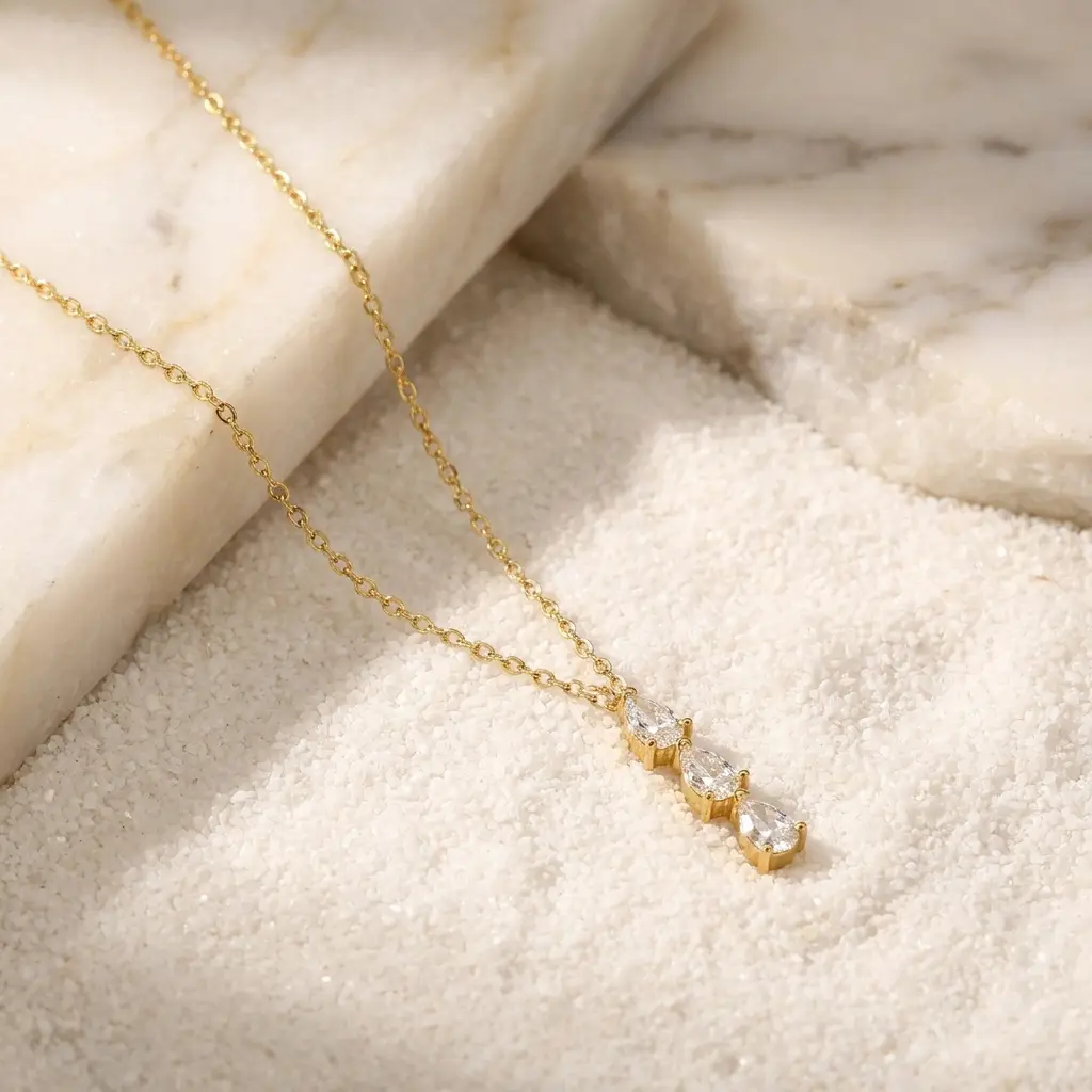 Wevesi Tri Diamond Necklace✨