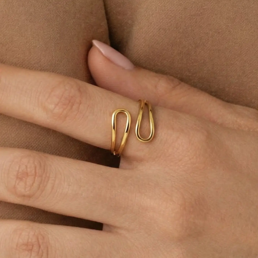 Cuvi Curve Gold Ring
