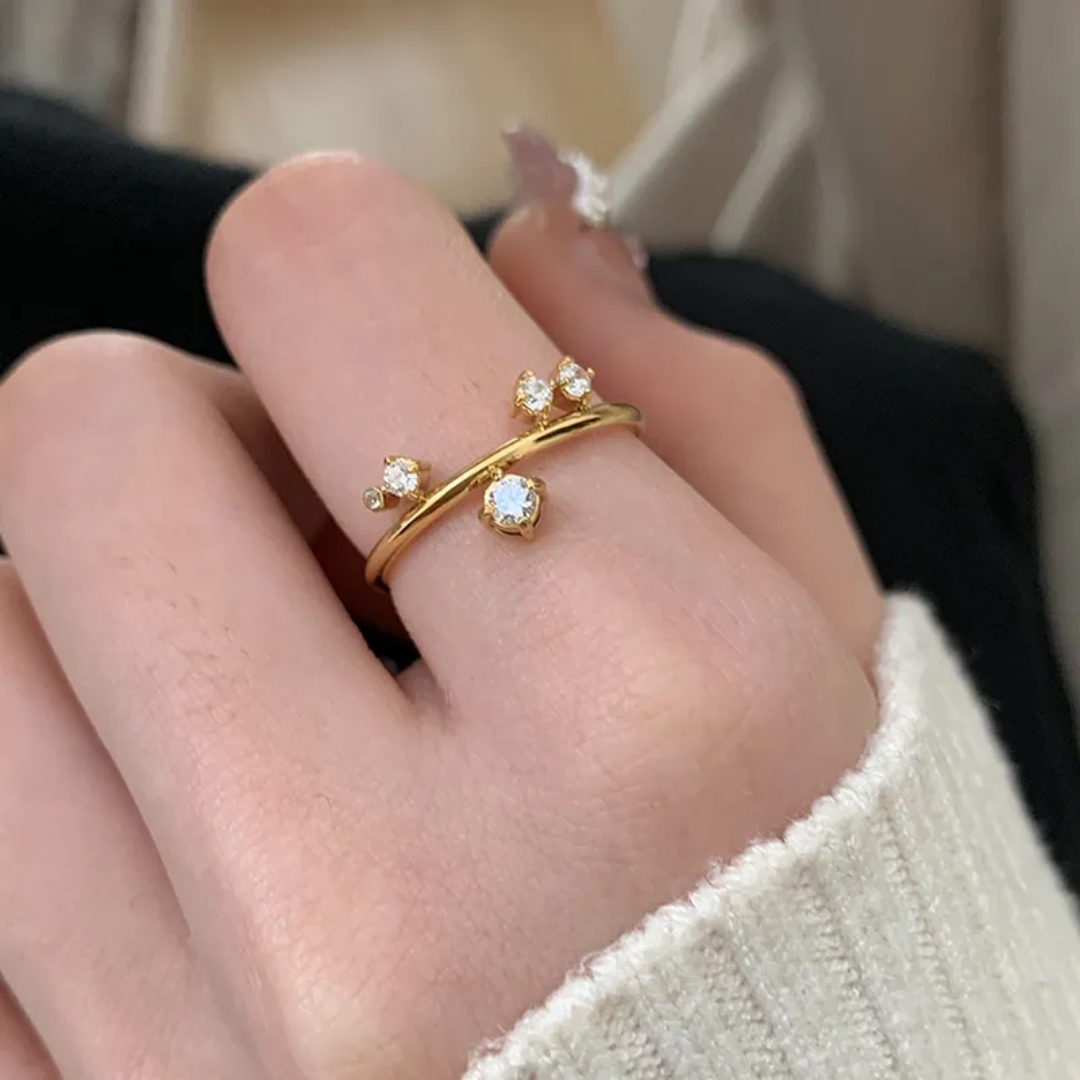 Hana Dainty Tridiamond Ring✨