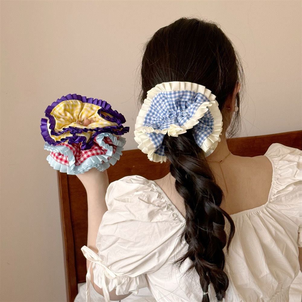 Rizzo Checkered Scrunchies