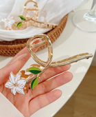 Lily Flower Cute Clutcher