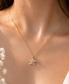 Mery Flower Diamond Necklace