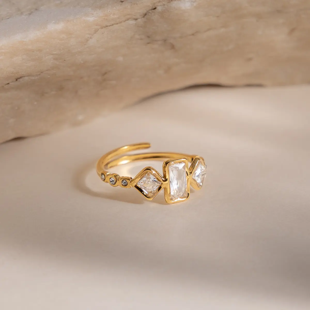 Charmi Solitaire Gold Ring