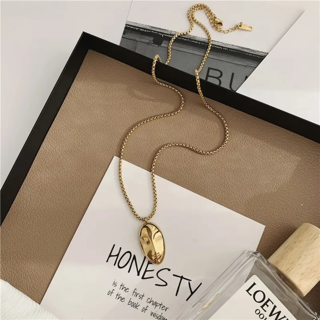 Face off Gold Necklace✨
