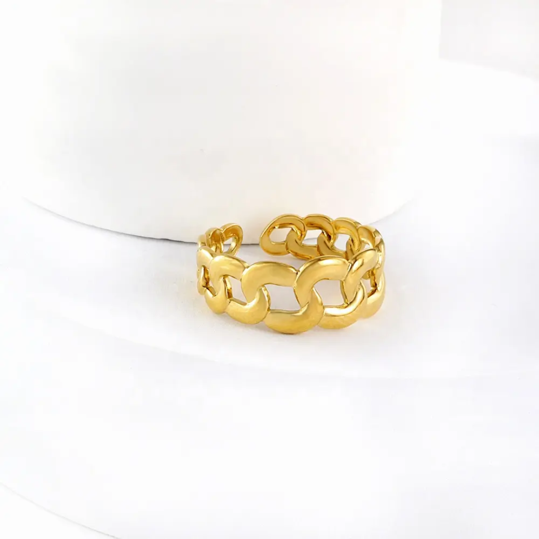 Linked Gold Ring